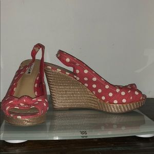 American Eagle Wedges